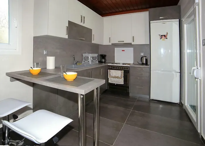 House Loana Holiday home Neos Marmaras